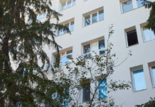 Мер Кам’янського перевірив хід ремонтних робіт у 7-й і 8-й лікарнях