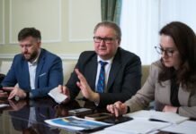 Як Україна буде рухатись до ЄС, поки Угорщина не зніме вето: пояснення Качки