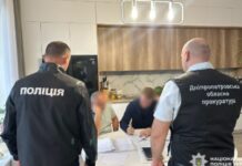 1,5 млн грн збитків на ремонті зливних колекторів: Нацполіція викрила посадовця Дніпровської міськради та підрядників