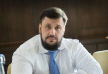 Допомагає РФ фінансувати війну. Ексміністр часів Януковича отримав підозру