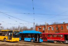 У Дніпрі 10 вересня діють зміни у роботі громадського транспорту