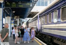 РФ вивела з ладу чотири дільниці залізниці: які потяги затримуються