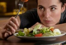 Небезпечна звичка: чому не можна їсти одні й ті самі продукти щодня