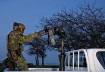 У Дніпрі лунають вибухи на тлі атаки “Шахедів”