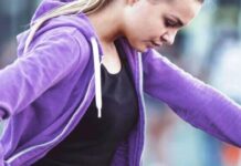 Чому “коле” в боці під час бігу: пояснення медиків