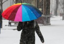 Західні Балкани накрив снігопад: люди залишились без світла і зв’язку