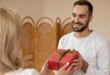 День ангела Дмитра: щемливі та веселі привітання для друга, колеги та батька