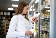 Чи можна пити молоко, якщо упаковка вздулась?