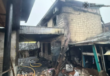 У Дніпрі палав житловий будинок на площі 250 кв. м: подробиці