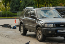 На Сонячній Набережній у Дніпрі водій Opel збив самокатника