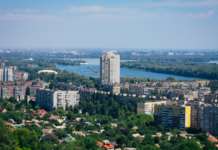 На Набережній Перемоги у Дніпрі виявили тіло чоловіка: подробиці