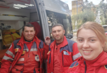 Бензопила відлетіла в шию: у Дніпропетровській області медики врятували 39-річного чоловіка