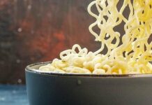 Локшина швидкого приготування: чи є від неї користь і в чому полягає шкода