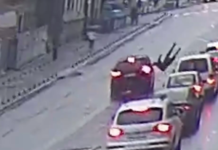 У Дніпрі біля «МОСТ-сіті» чоловік потрапив під колеса Dodge