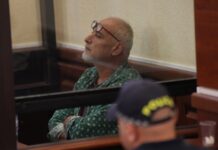 У Грузії поета Ратіані засудили до двох років тюрми за ляпас поліцейському