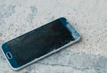 Захисна плівка чи скло: що реально рятує екран від тріщин