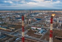 Майже 40% потужностей російських НПЗ простоюють, це рекорд – ЗМІ