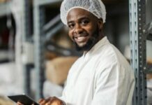 Дефіцит робочої сили: українські компанії конкурують з Польщею за працівників з Азії