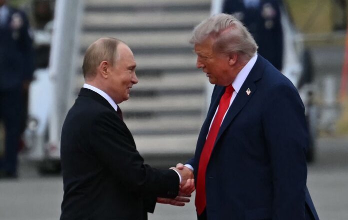 __donald_tramp_volodimir_putin_alyaska_15_serpnya_2025_r_gettyimages_2229442605_a396c46d8c904ca5b17b81107c63fb5d_1300x820