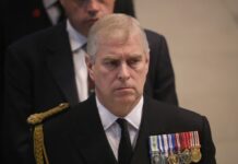 Більше не принц: брат короля Чарльза III офіційно втратив статус і дім