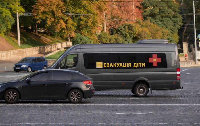 _evakuatsiya_chervoniy_hrest_kiyiv_gettyimages_1417893913_860122c2c824c172cbc5c2ecf0244356_1300x820