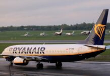 Аеропорт Вільнюса третій вечір поспіль закривається через повітряні кулі з Білорусі