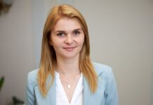 Рада забрала мандат у нардепа-“слуги” Колісник, яка писала про “валити з країни”