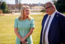 Білий дім нахамив журналісту на запитання про зустріч Трампа з Путіним у Будапешті