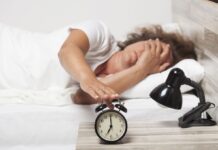 Перехід на зимовий час: психіатр пояснив, як уникнути стресу після переведення годинника