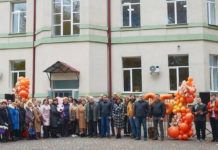 У Кам’янському відбулися урочистості з нагоди 35-річчя Наукового ліцею імені Анатолія Лигуна