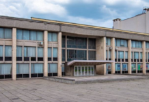 Мер Кам’янського закликав керівництво “ДніпроАзоту” передати громаді ПК “Хімік”