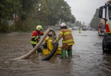В Одесі затопило майже 700 будинків. Уряд доручив не допустити колапс у місті