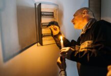 По Україні почали скасувати графіки відключення світла