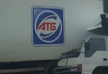 На трасі біля Кам’янського вантажівка зіткнулася з фурою АТБ