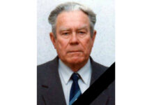 Камʼянське провело в останню путь Почесного громадянина міста Генріха Кузнецова