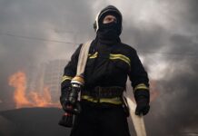 Росіяни вдарили “Іскандером” по Чернігівській області: пошкоджені авто, є загиблий