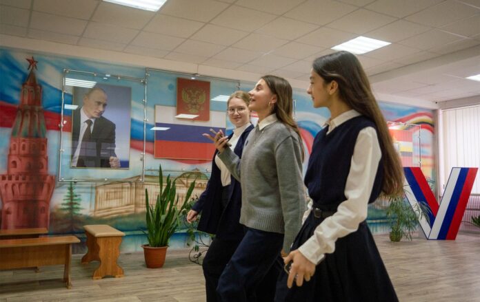 _uchni_portret_putin_kursk_kurska_oblast__gettyimages_2180038404_cbed86a1670770077a8be2a7f39f2c44_1300x820