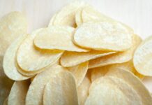 Корисні чіпси за 1 хв, які кращі за магазинні: без олії та не шкодять фігурі