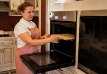 5 корисних функцій духовки, про які мало хто думає перед покупкою
