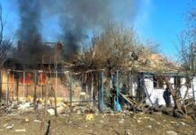 На Харківщині через атаку російських дронів спалахнули пожежі, постраждав чоловік – ДСНС