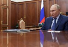 Журналісти знайшли докази, що зустрічі чиновників із Путіним для показу в новинах записуються заздалегідь