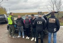 Прикордонники затримали трьох іноземців, які допомагали українським чоловікам тікати з країни: деталі