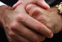 Здаватися переконливішим: які рухи рук варто використовувати у спілкуванні