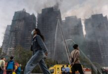 Число загиблих через пожежу в Гонконгу сягнуло 83, зниклих безвісти – близько 250