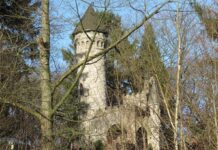 Фортеця-крихітка: де знаходиться найменший у світі замок та чим він цікавий