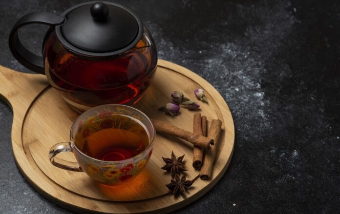 caska_caa_so_vkusom_specii_i_zeleni_04af1115e13e77d4e8288b75cc8a37f7_1300x820