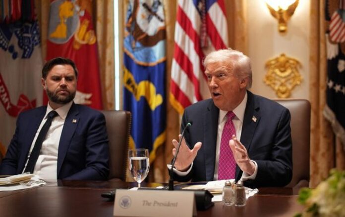 _di_vens_donald_tramp_zustrich_17_10_2024_ukrayina_ssha_vashington__gettyimages_2241662167_ce7ee7cf1df9245e1eacbbdfc8d367ea_650x410_8406bb8e5779dff74d505967f552e5be_1300x820