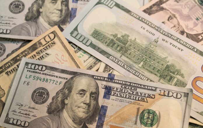 dollar_5360049_1920_2902a4a0bc46b3ef1ffe3ff12650acb9_1300x820