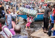 Трагедія в Конго: на озері перекинулось судно із 200 людьми, вже знайдені десятки тіл