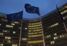 ЄС розглядає новий підхід до репараційного кредиту Україні, – Le Monde